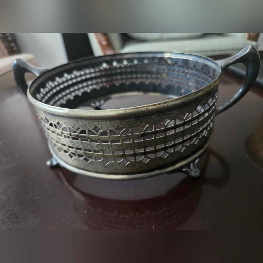 Support de casserole rond vintage plaqué argent  EPNS-BP.co BM .Mounts 7"